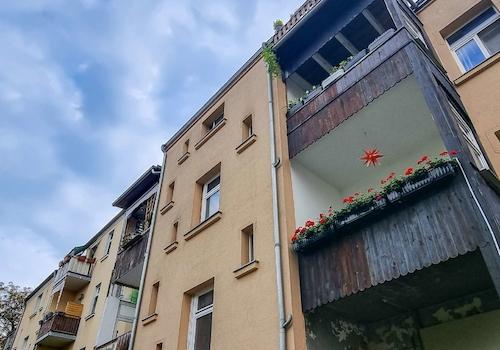 Gebäuderückseite