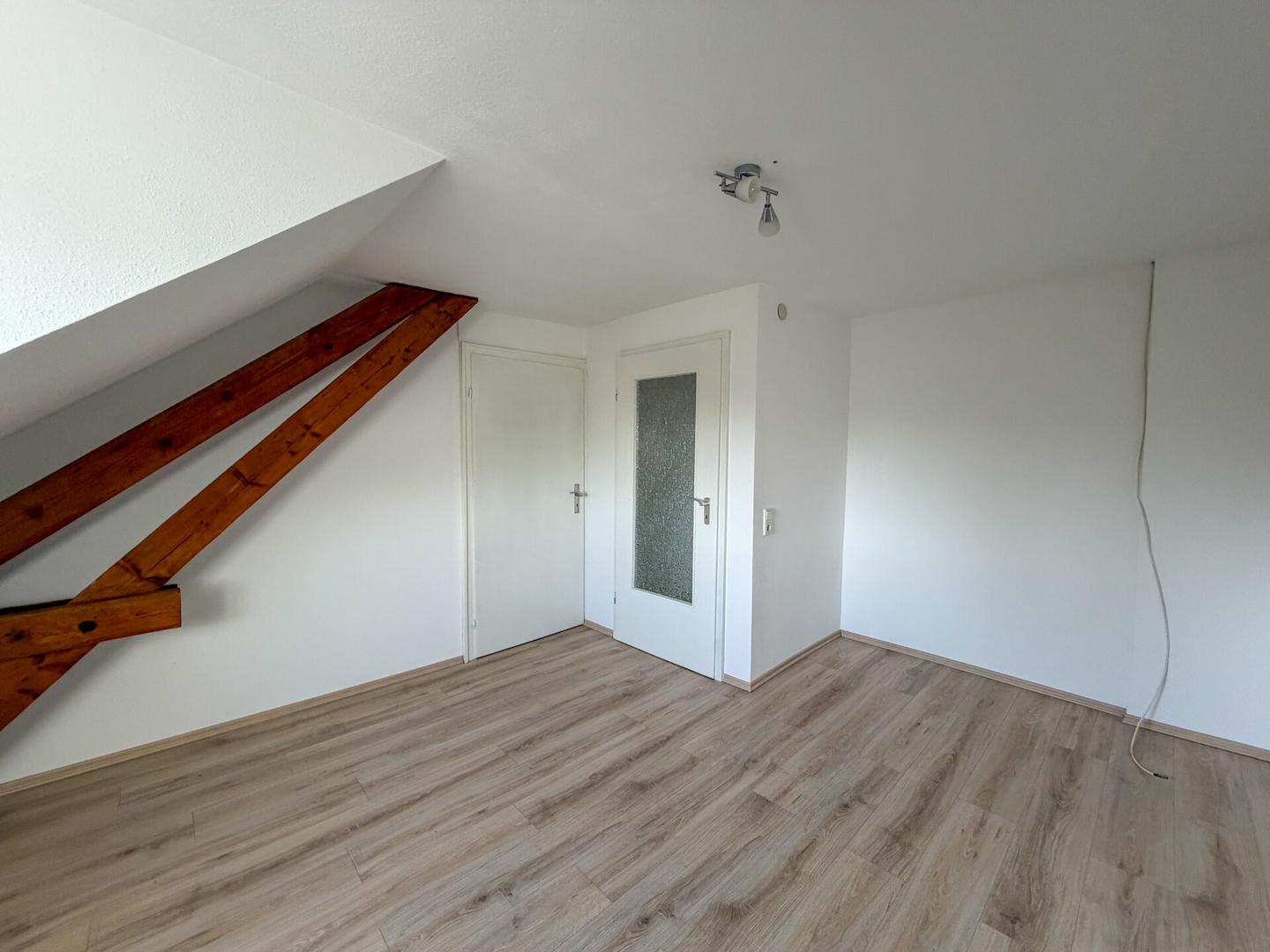 22 Büro W2 DG