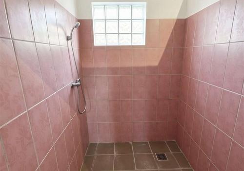 Damen Dusche 2x 