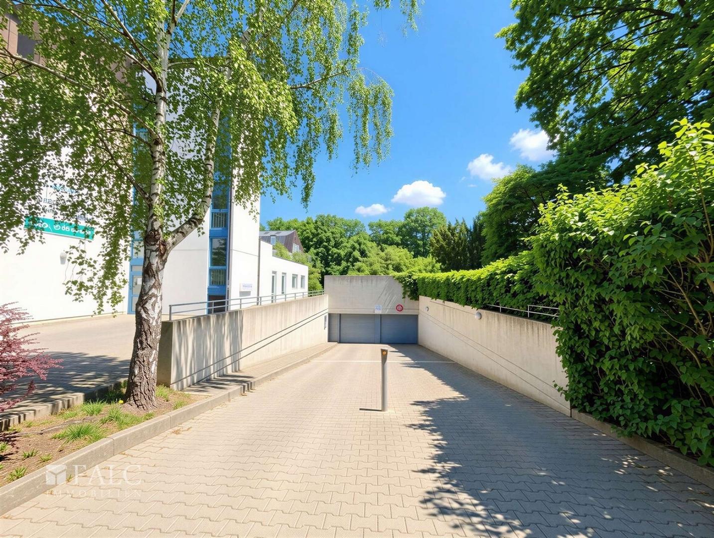 Tiefgarageneinfahrt 