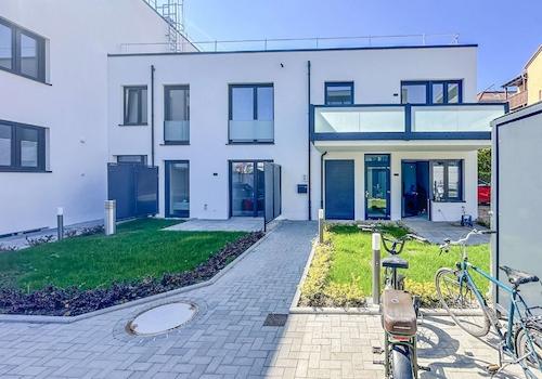 Neubau in zweiter Reihe