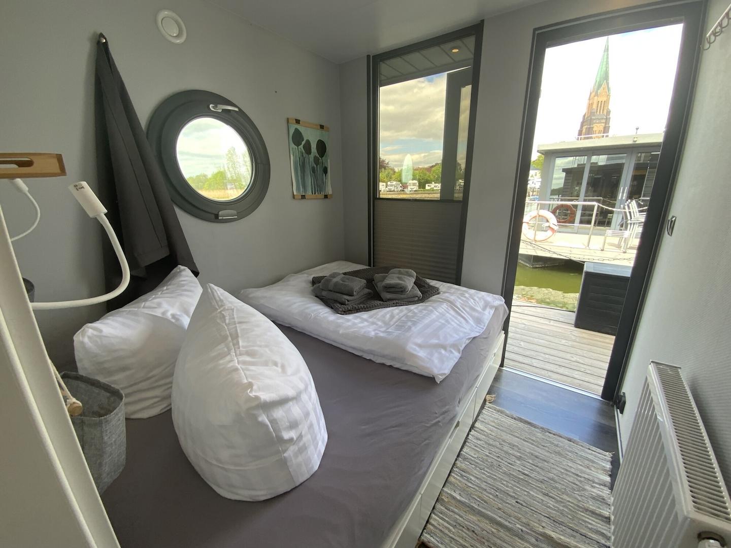 Schlafzimmer Blick II