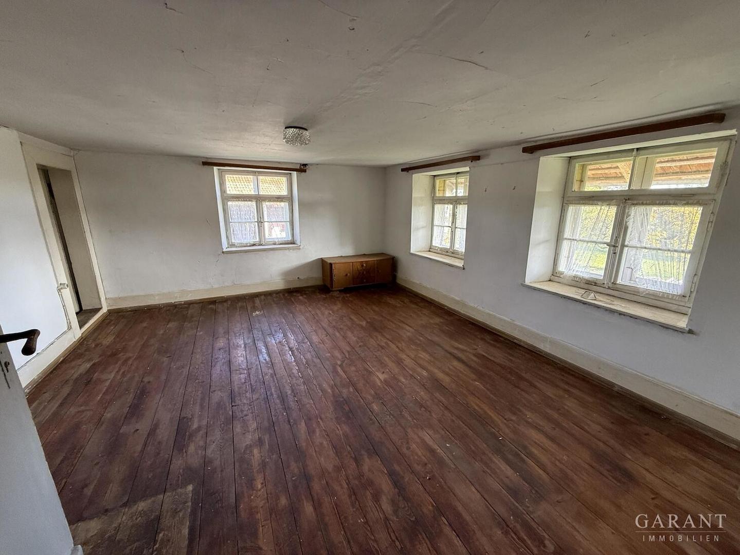 Schlafzimmer 1