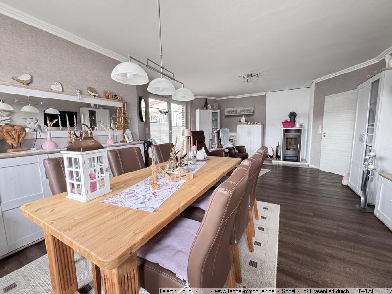 Wohn- und Esszimmer - Bild II