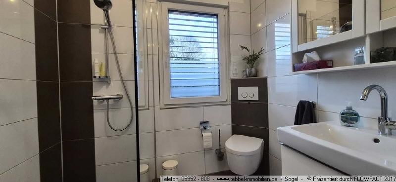 Badezimmer im Erdgeschoss