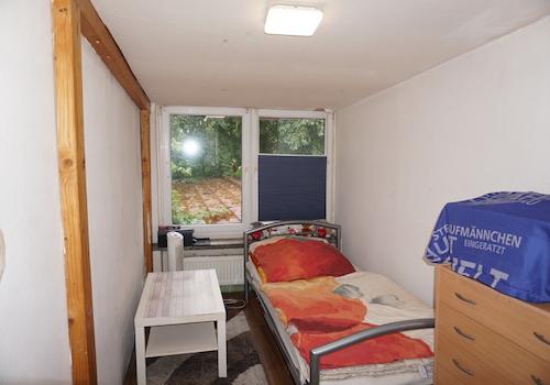 Schlafzimmer III