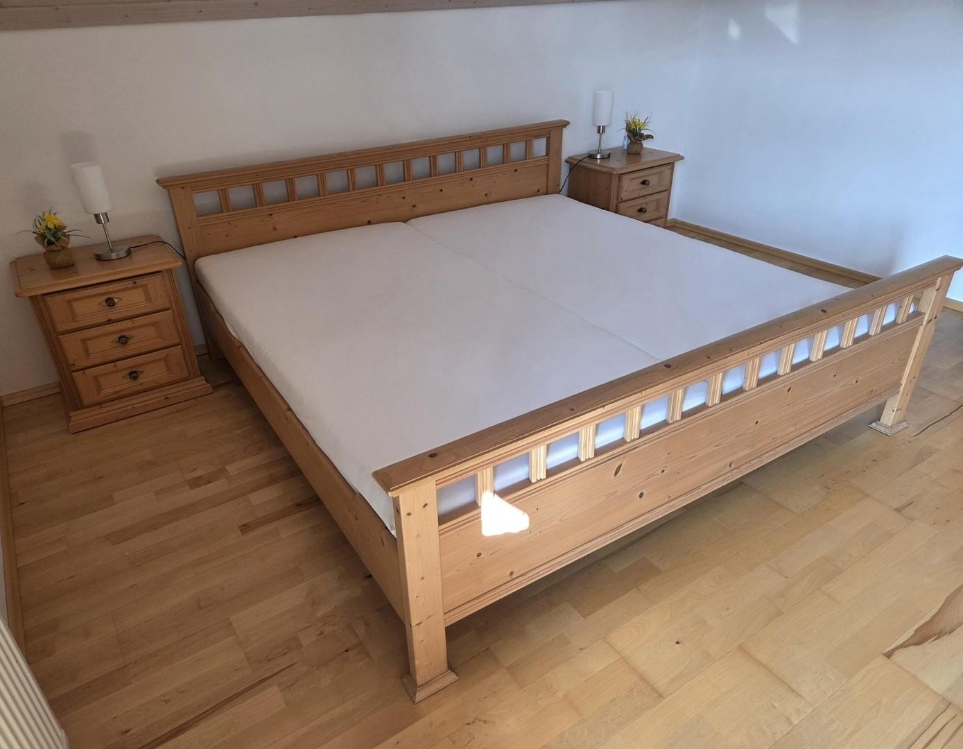 Schlafzimmer Eltern