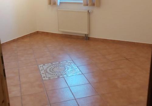 Musikzimmer Keller links