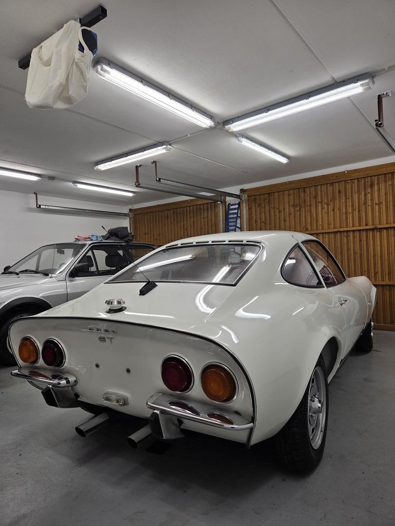 Garage Innen 2