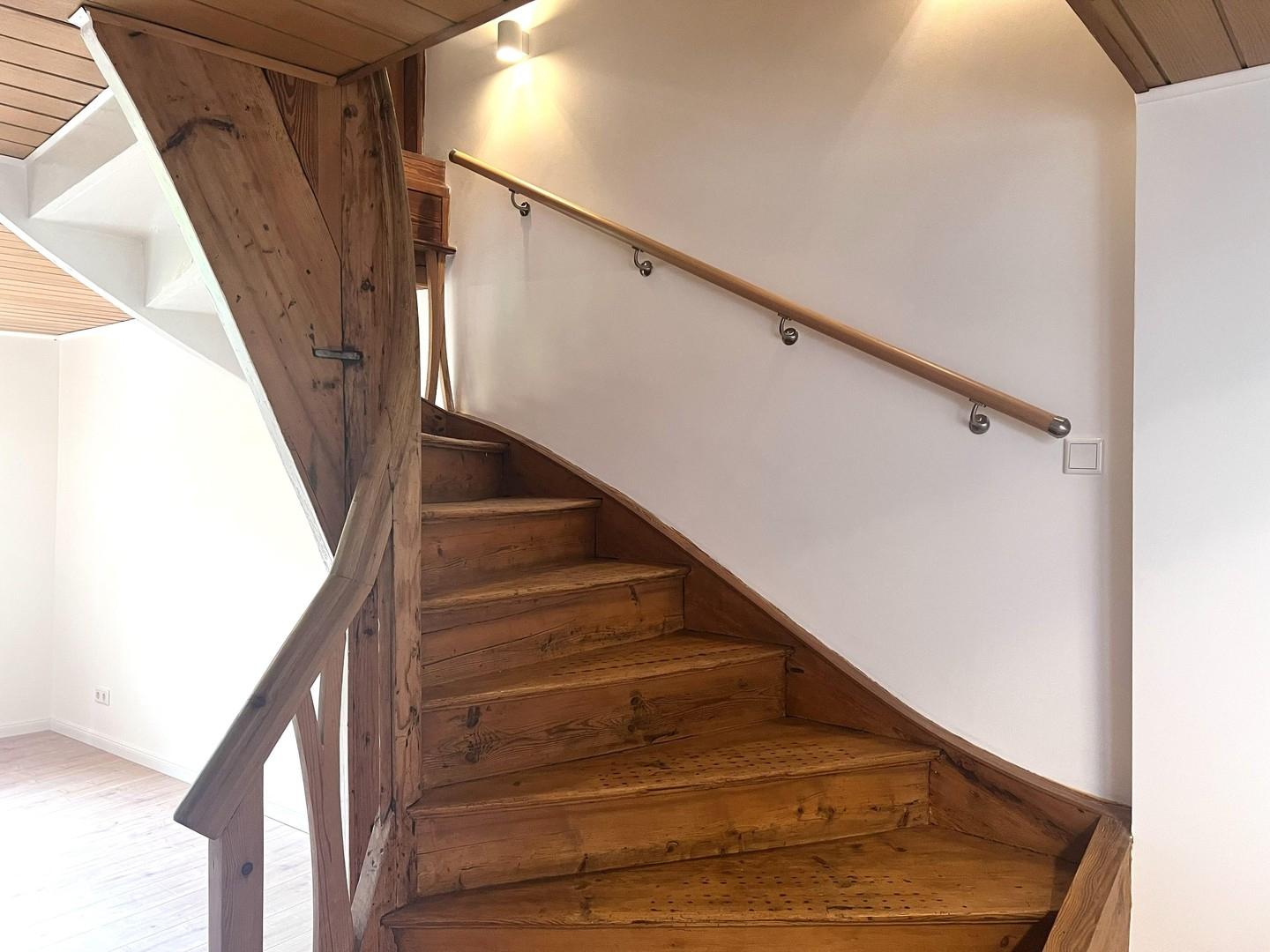 Treppe in das 2. OG