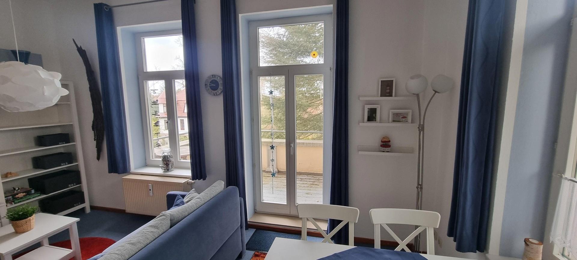 Eßecke mit Zugang Balkon