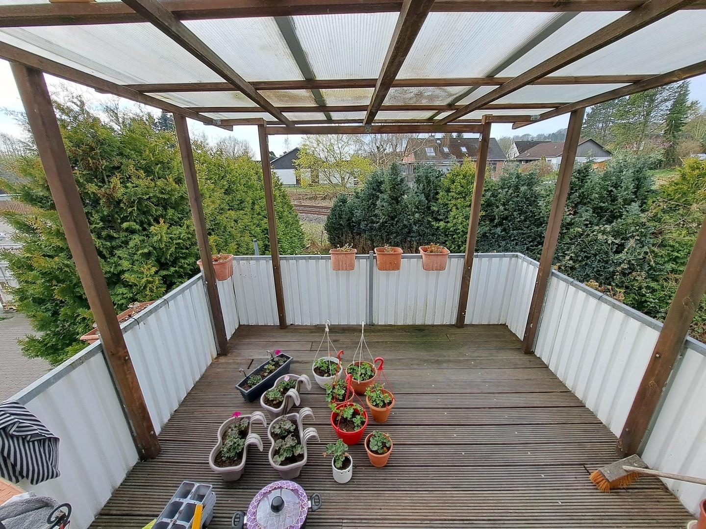 Terrasse 1.Etage Rückseite Hau
