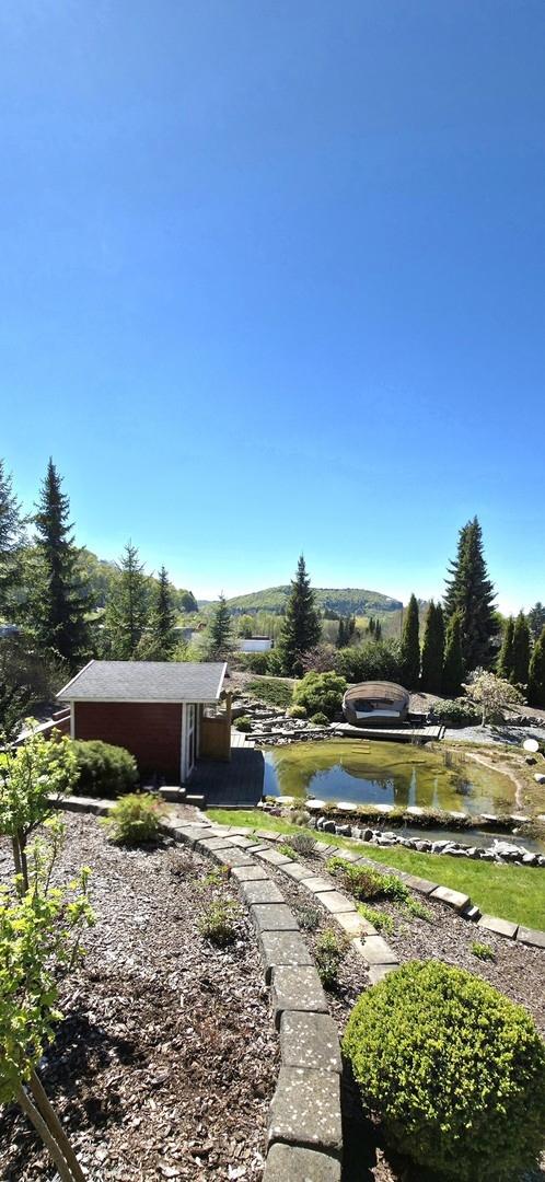 Garten mit Teichanlage