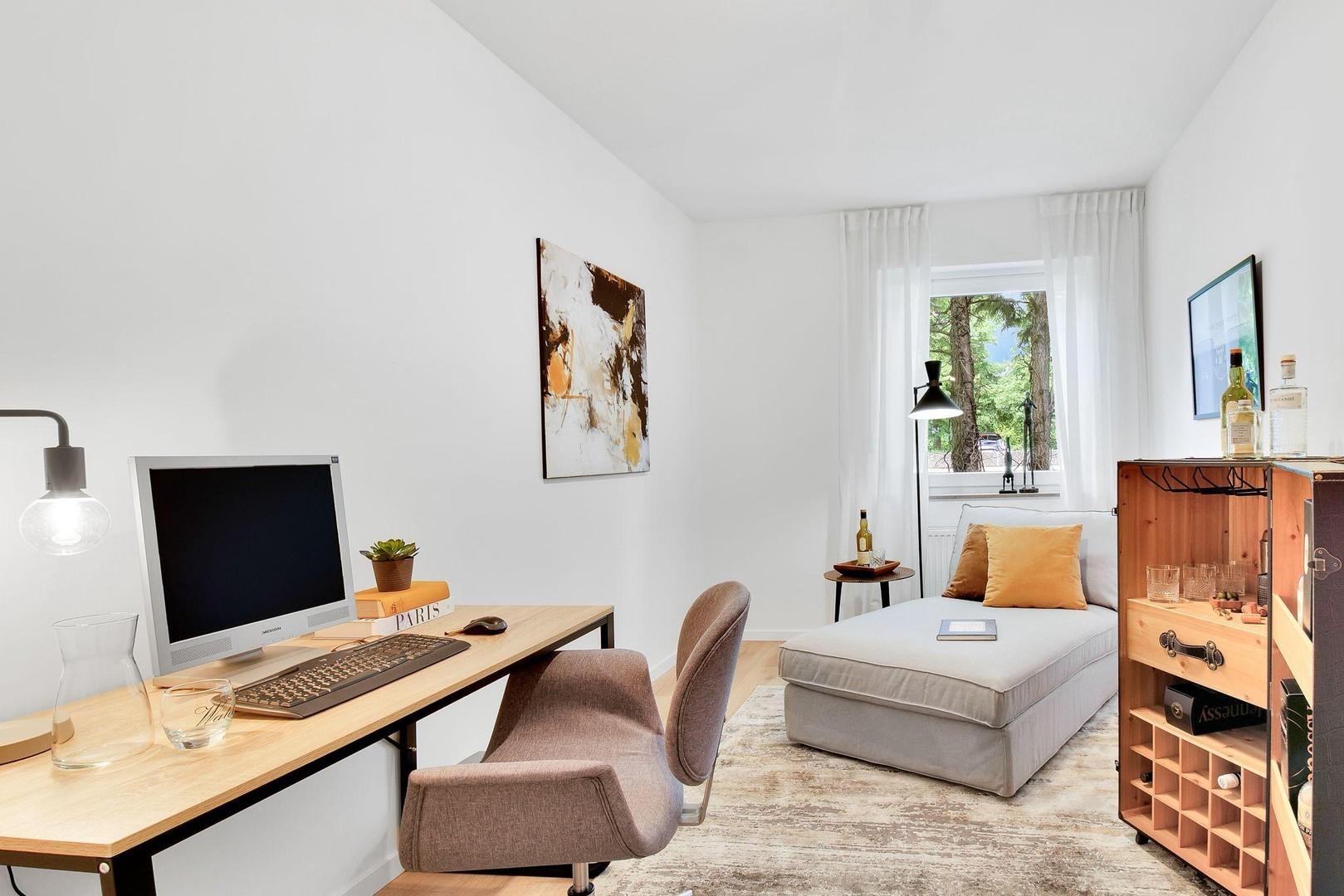 Büro/Kinderzimmer