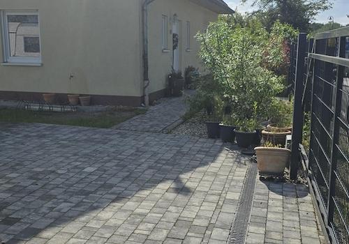 Zuwegung zur Haustür