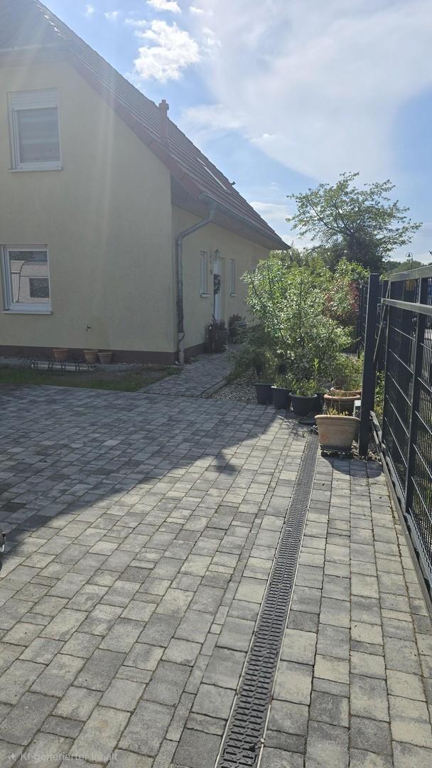 Zuwegung zur Haustür