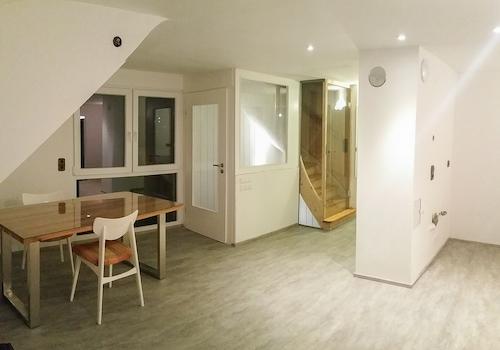 offenes Zimmer im 1.OG