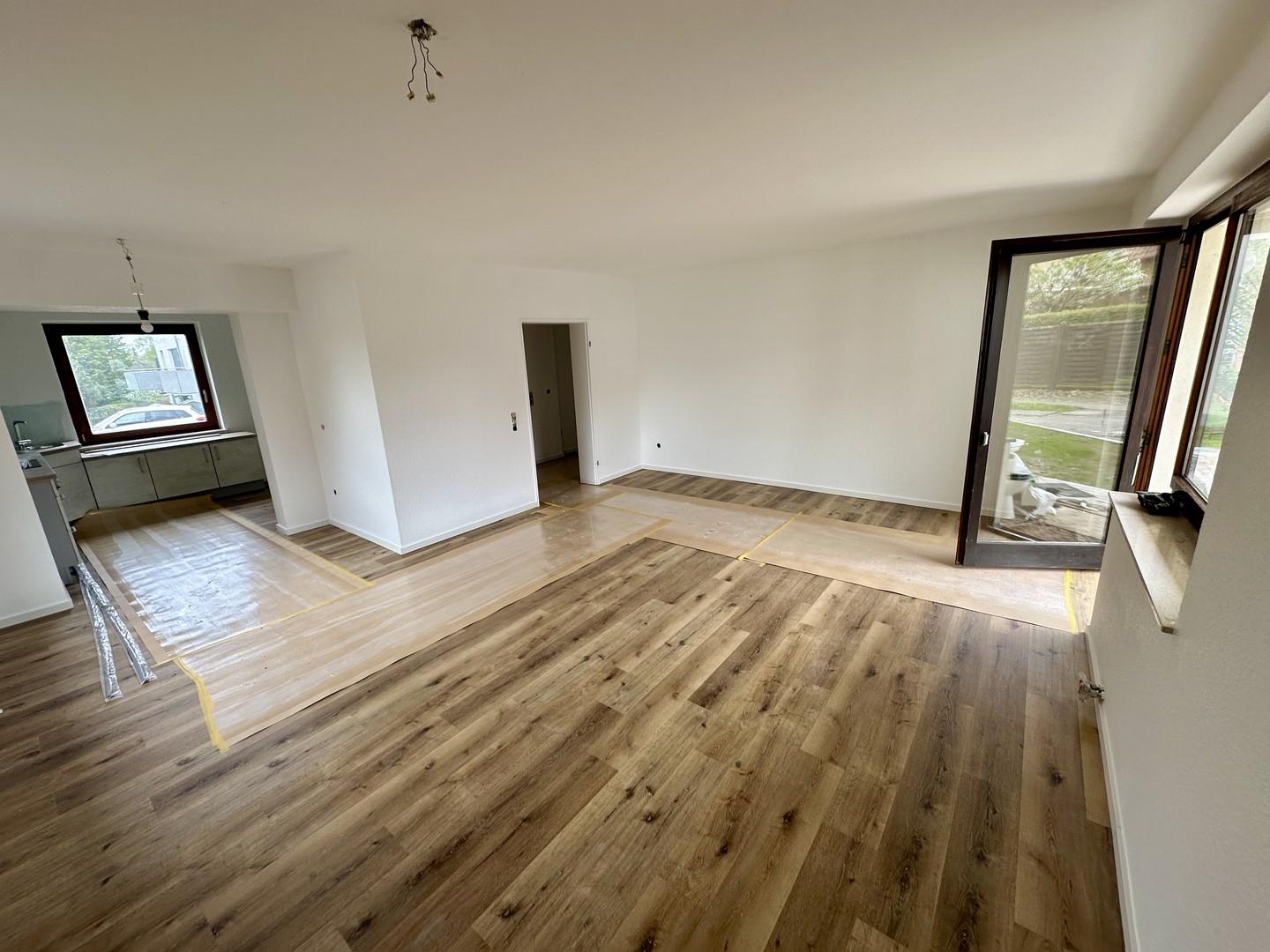 Wohnzimmer (Fenster erneuert)