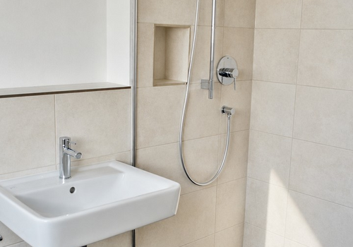DG Bad mit Dusche