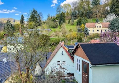 Gartenhaus mit Terrasse (1)