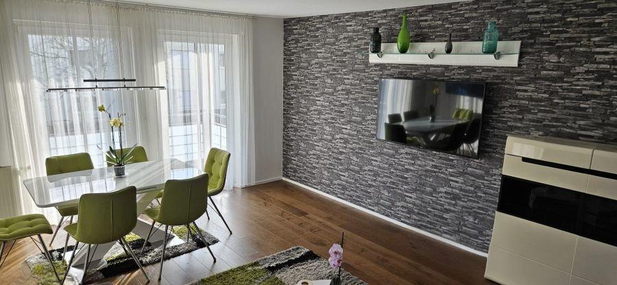 28 Wohnzimmer