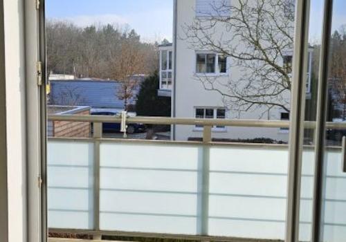 32 Balkon