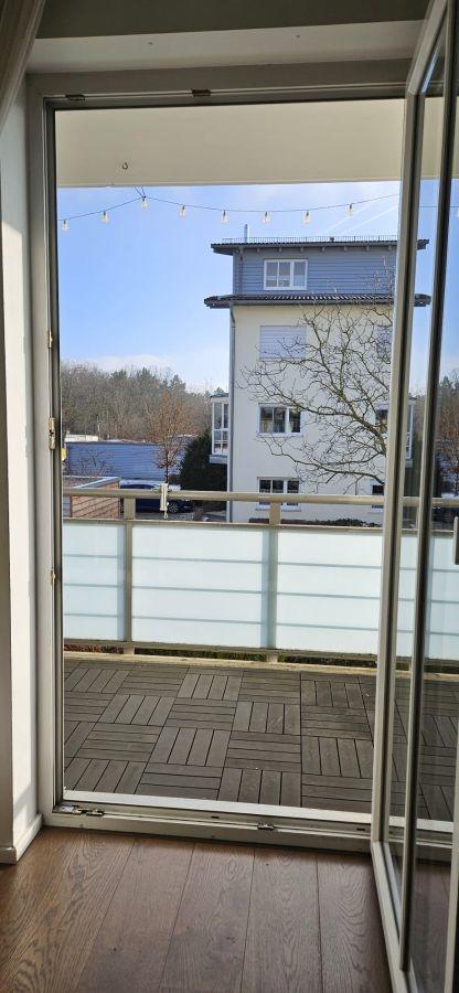 32 Balkon
