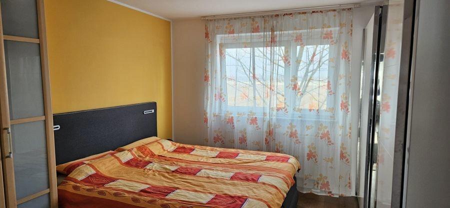 46 Schlafzimmer