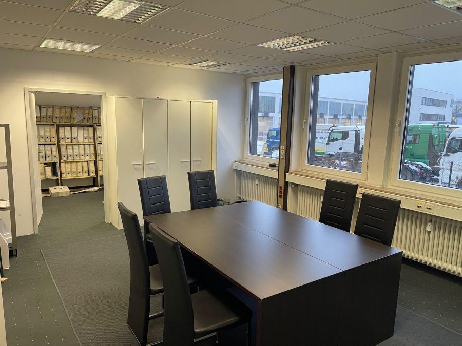Büro 1