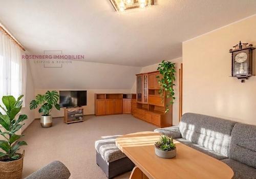 99a3e290-wohnzimmer-dachgeschoss-wohnzimmer-staging-in-pegau-pegau
