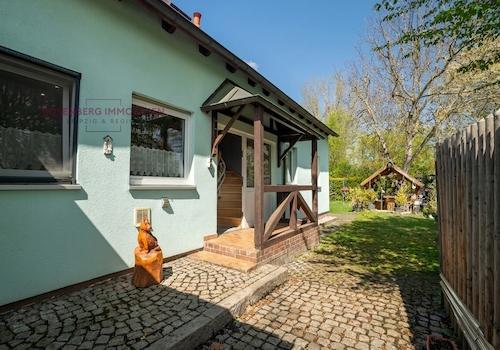 f3c33de9-eingangsbereich-staging-in-pegau-pegau