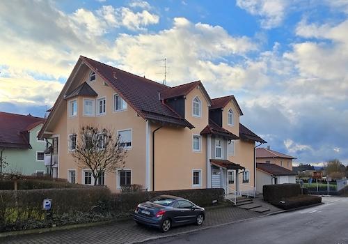 Außenansicht -Erdgeschoss-Eigentumswohnung - Ruhstorf an der Rott