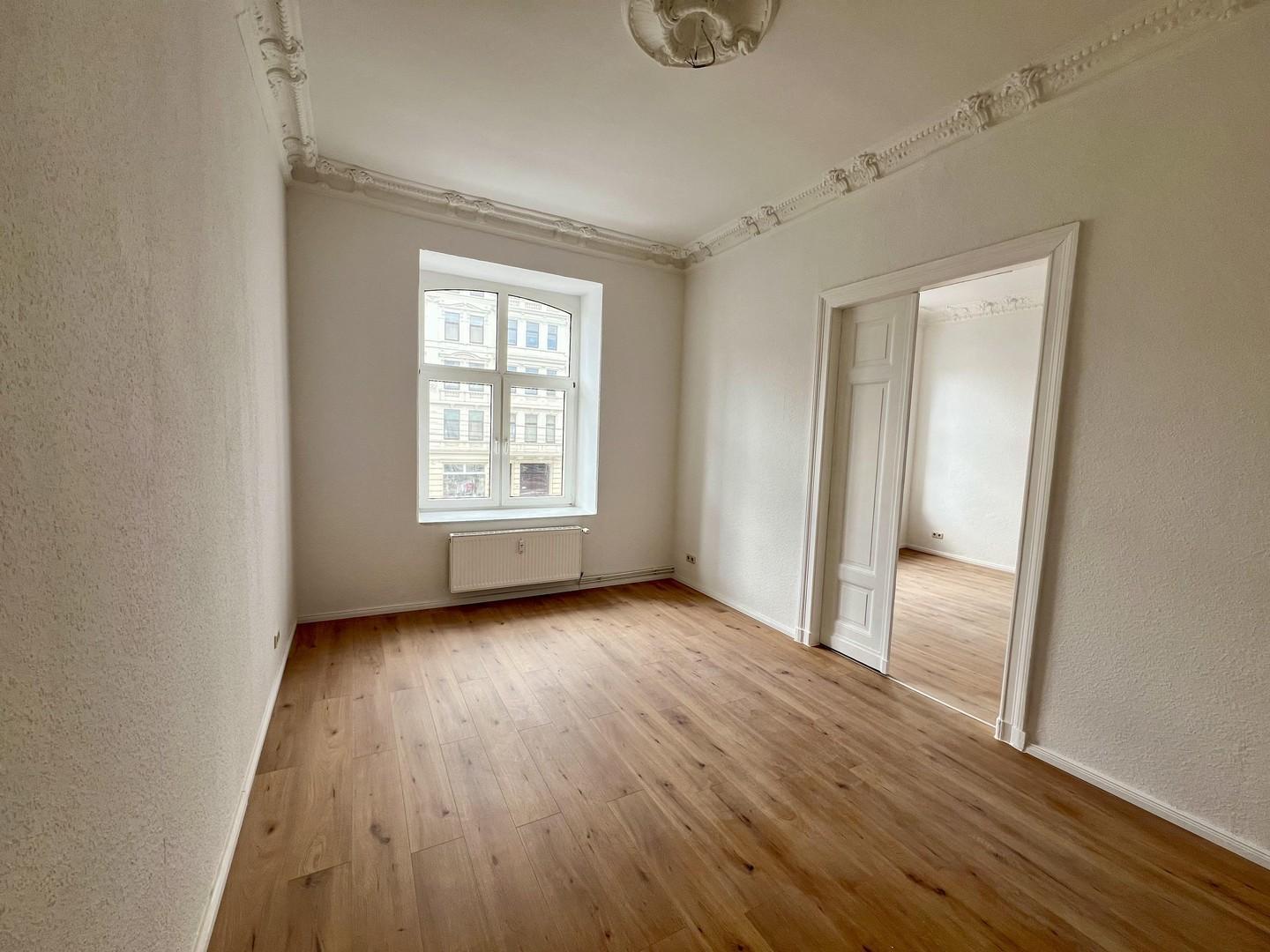 Arbeitszimmer 2 mit Stuck