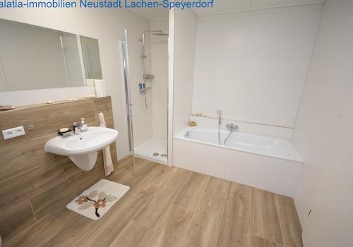Neues Bad  Einliegerwohnung