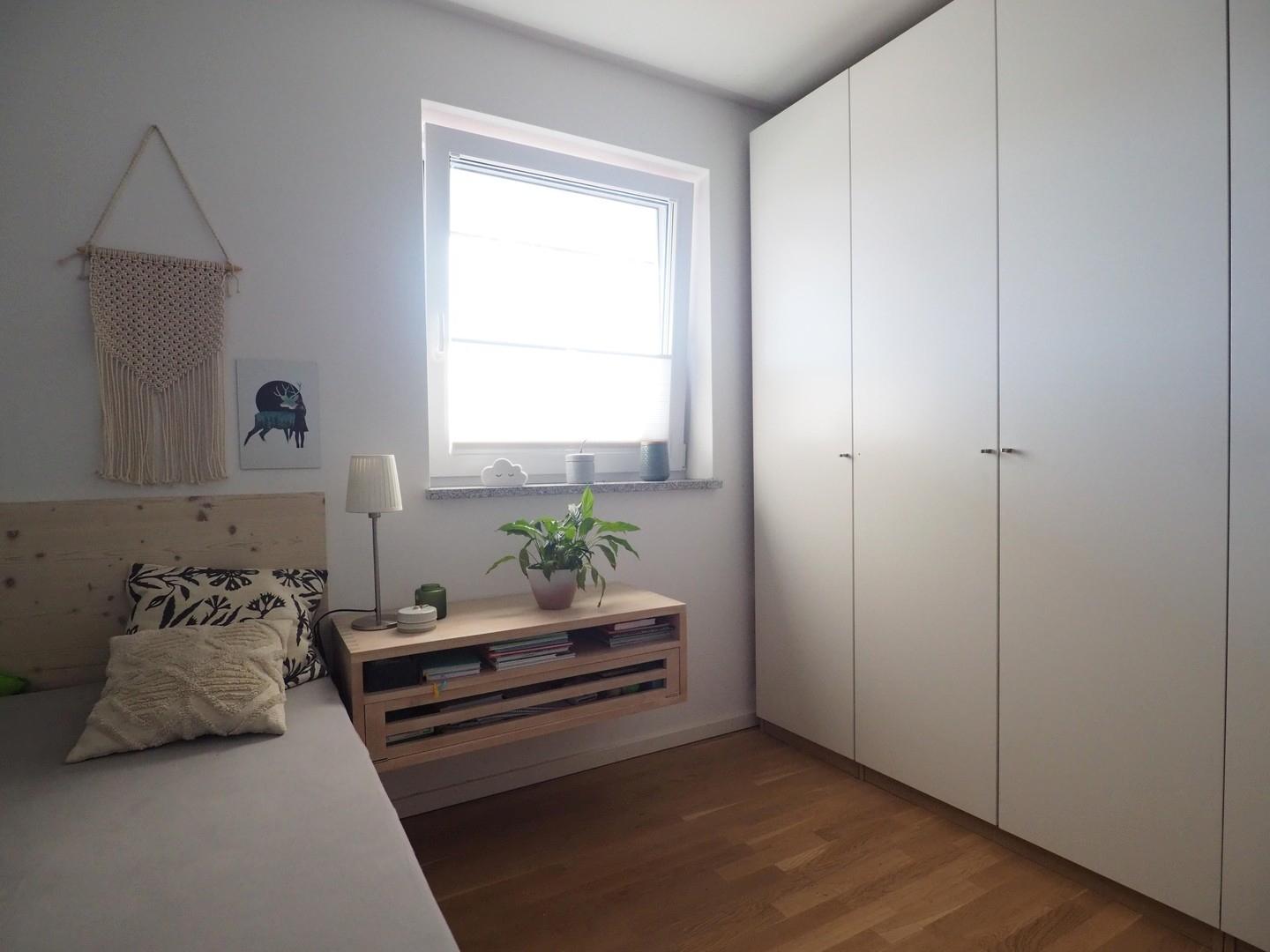 Schlafzimmer 1