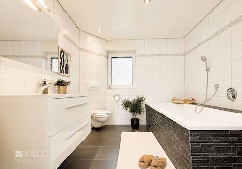 Badezimmer I