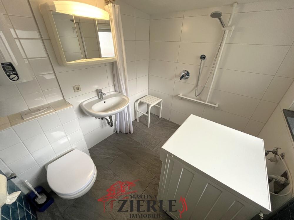8- Badezimmer OG