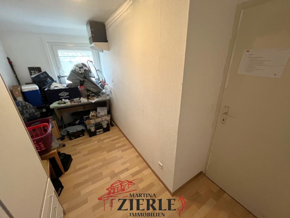 16- Kinderzimmer - Büro DG