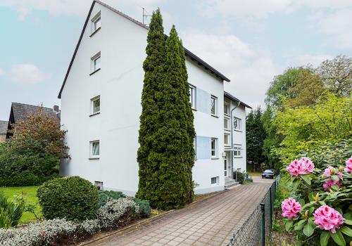 Einfahrt zu den Parkplätzen