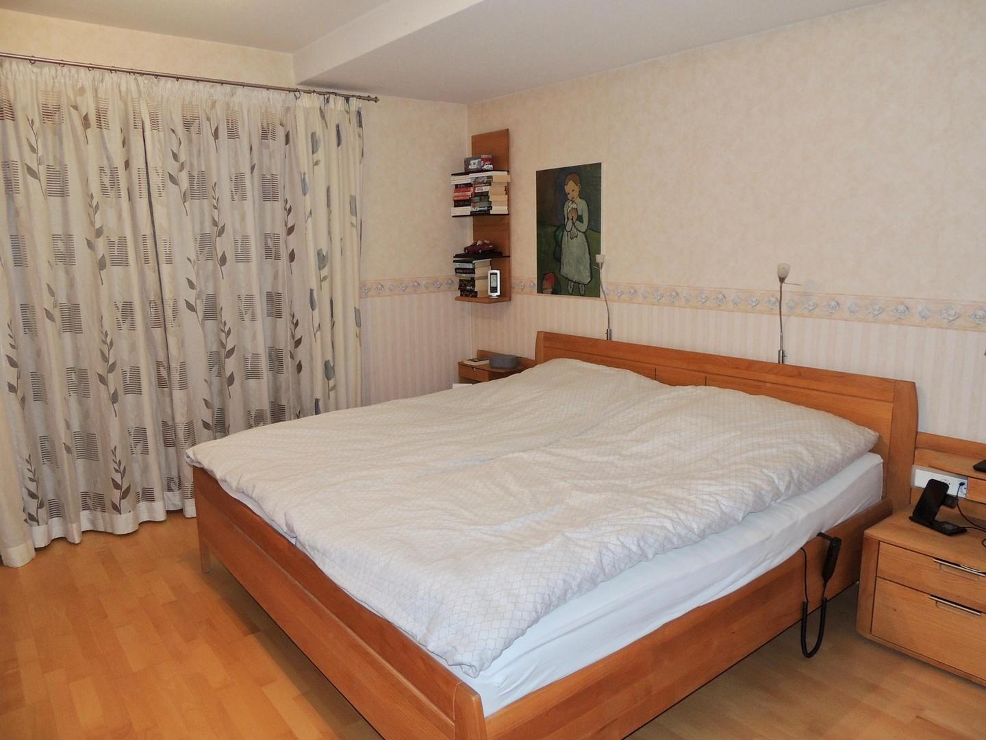 Schlafzimmer 1