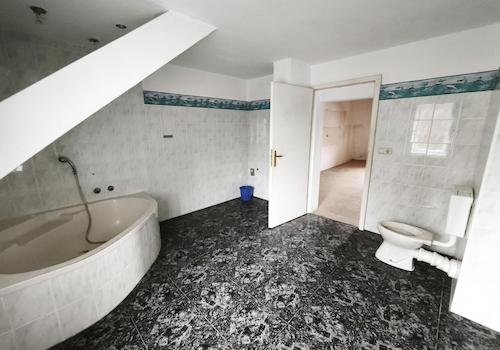 Wannenbad OG