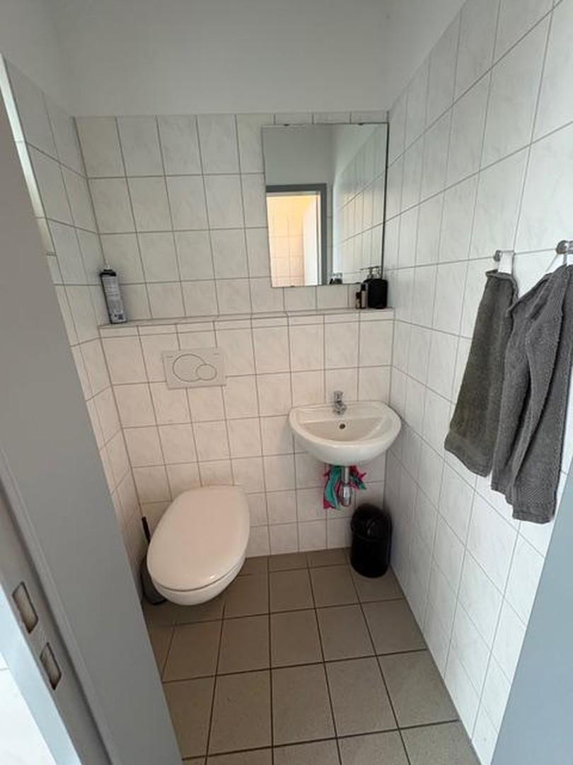 Toilette im Hinterhaus