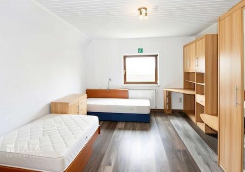 Schlafzimmer IX