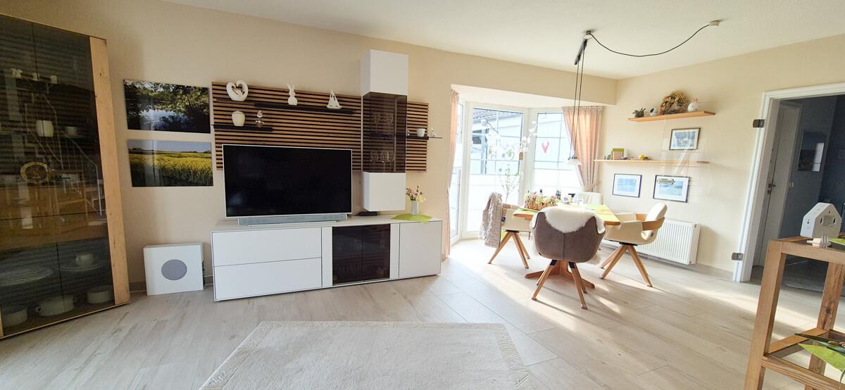 wohnzimmer mit Essplatz