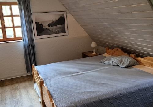 OG Schlafzimmer 1