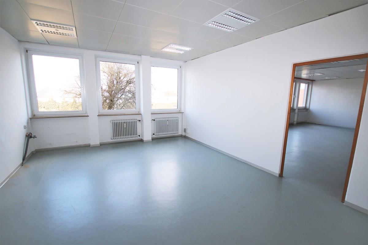 Büro- Praxisfläche