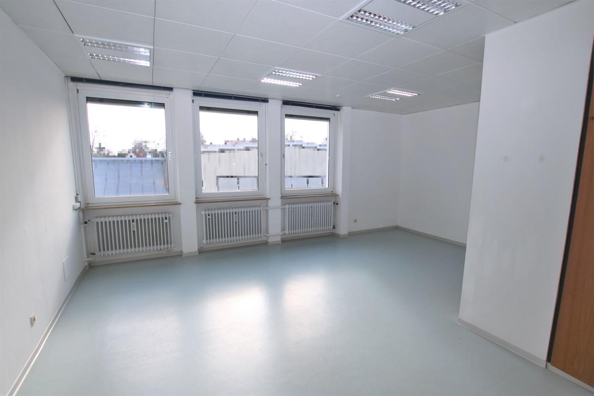 Büro- Praxisfläche