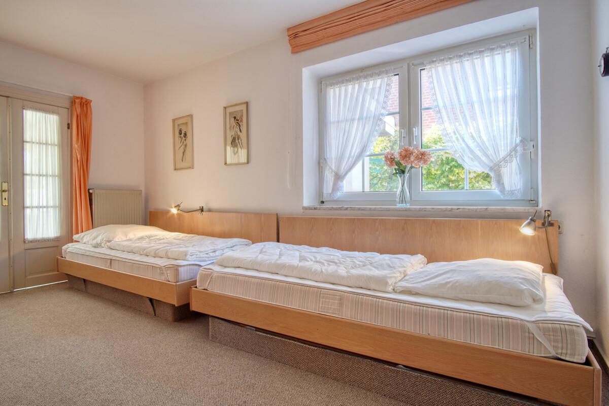 Schlafzimmer EG