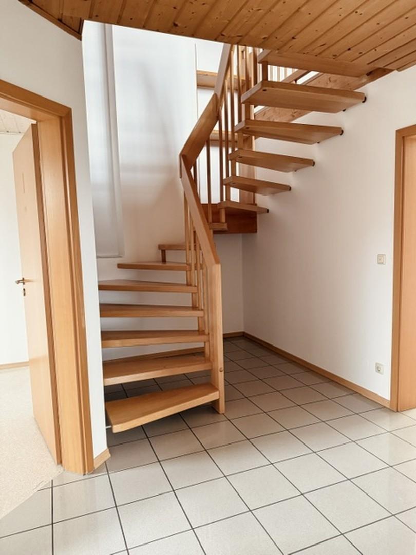 OG Treppe zur Galerie