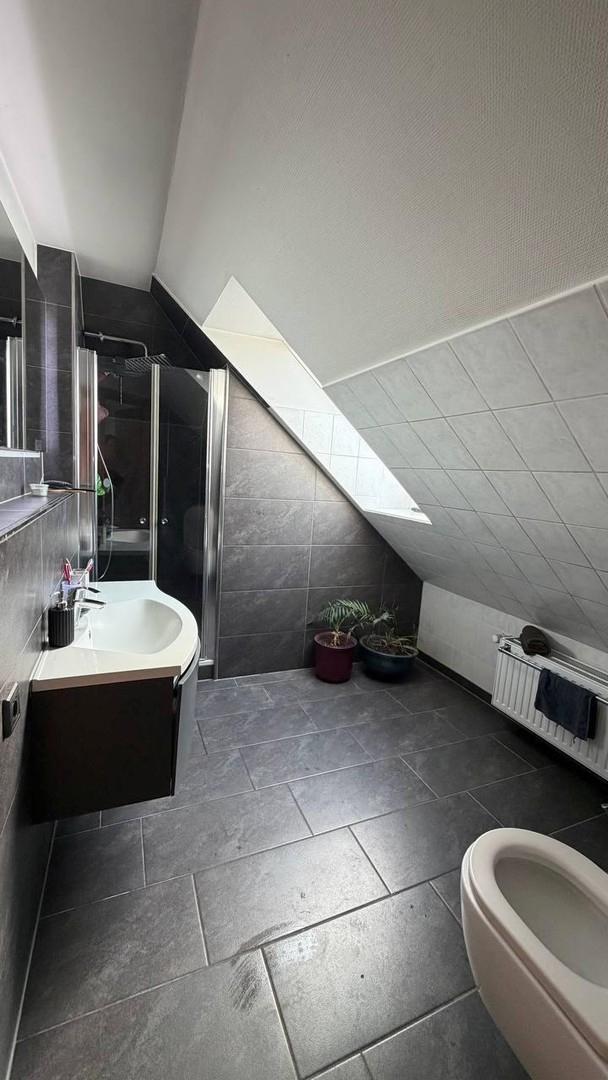 Badezimmer OG, Dusche